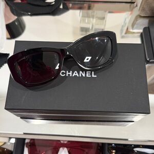 CHANEL Black and Brown Gradient Sunglasses